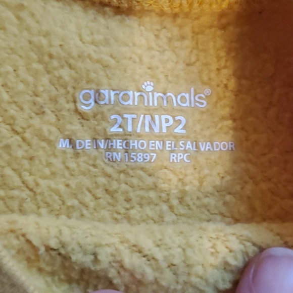 Boys 2T sweaters...sold as a bundle - Picture 15 of 16